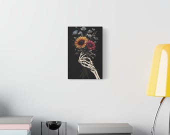 Skeleton Hand Floral Canvas Art, Gothic Wanddekor, dunkle ästhetische Wohnkultur, einzigartiges Geschenk für Halloween, Vintage botanische Druck