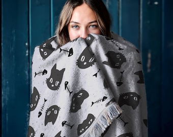 Kawaii Black Cat Woven Blanket: Spooky Halloween Decor