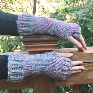Chunky Knit Fingerless Gloves Handmade Mother's Day Gift image 3
