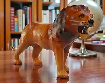 Handcrafted Brown Leather Lion Sculpture – Mid-Century Safari Decor