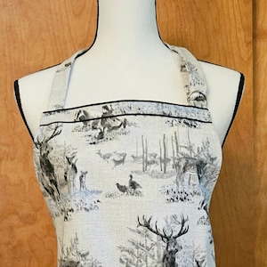 Winter Wilderness Chef Apron with Pockets, Teacher Gift, Artist Crafter, Baker Cook, Gift for Her, Gift for Him