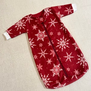 クリスマス、赤地にフリースの雪の結晶、快適なベビーサック、ベビーバッグ、ベビー/幼児用寝袋、0～3か月から4Tサイズ