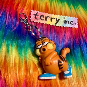 Portachiavi Garfield - borsa zaino vintage riciclata fatta a mano - gioielli anni '80 e '70 retrò kidcore divertente kitsch strano 14