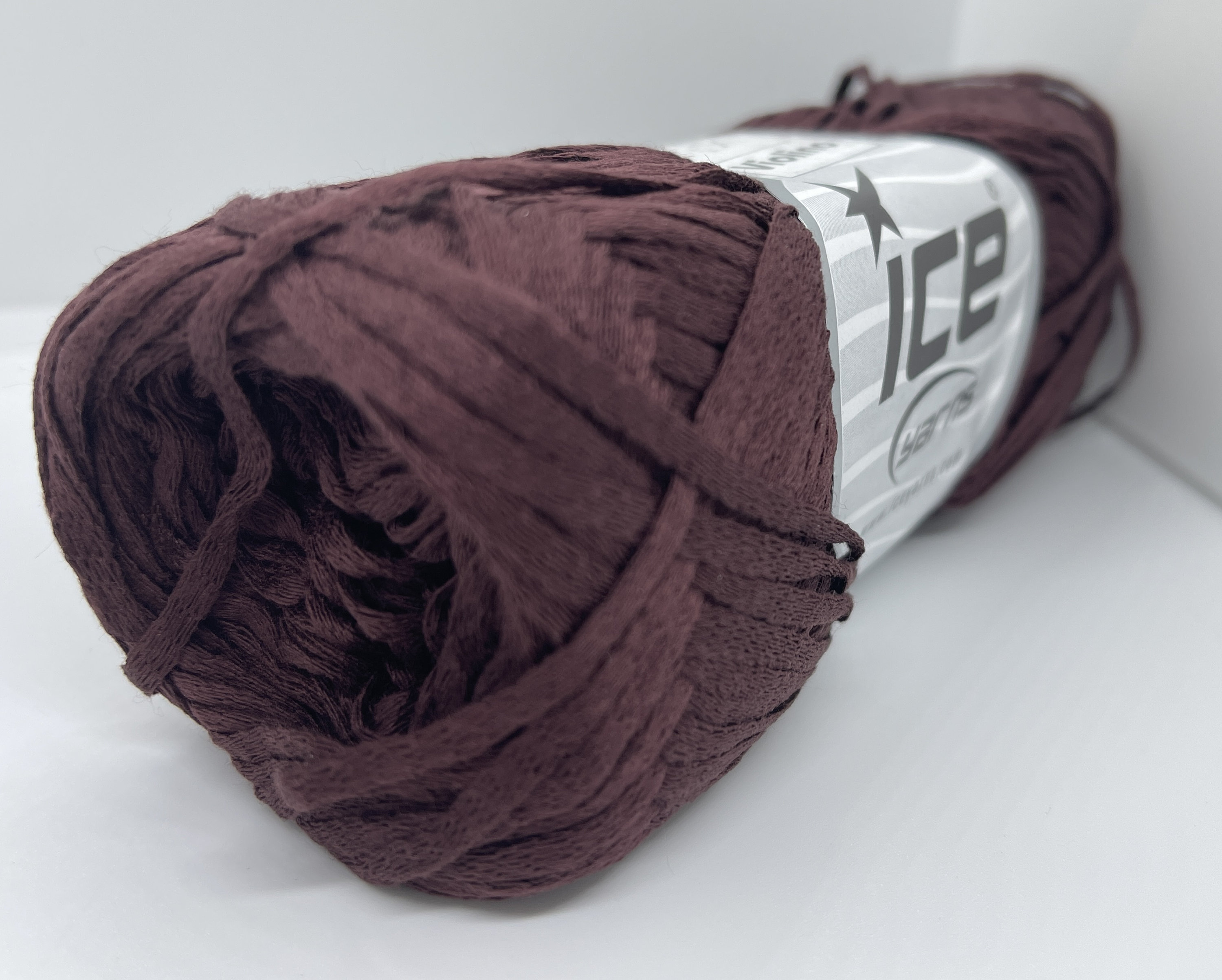 Maroon Violino Skinny Net Ribbon Yarn 56698 Ice Yarns DK Acrylic 50 ...