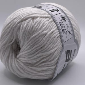 White Alara Yarn 27350 Ice Yarns DK Weight Cotton Blend Yarn 50 Grams (1.75 Ounces) 140 Meters (153 Yards)