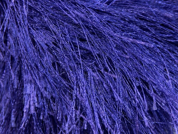 38yd Purple Extra Long Eyelash Yarn Ice Luxurious Violet Fun Fur 13274 50gr  
