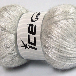 Glam Universe #64571 Starlight - Grau, Silber-Weiß Metallic Glanz Fuzzy Wolle Nylon Mischung 100 Gramm, 250 Meter