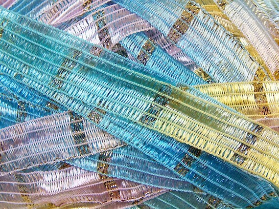 Blue Green Yellow Pink Lilac Gold Ice Samos Ribbon Yarn 100gr 1//2/"w x 92yd 31238