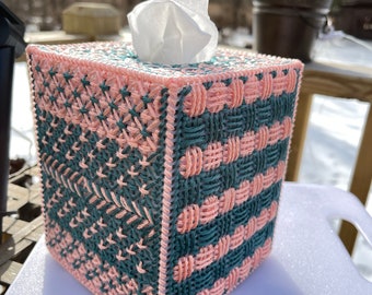 Peachey Keen Tissue Box Cover Hand Stitched on Plastic Canvas - Bonnie's Boxes #SP12 Peach Teal