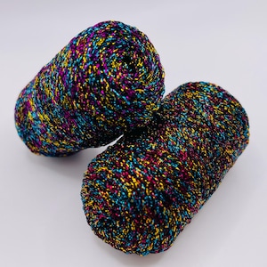LOT von 2 Mini Metallic Braid Rainbow Brillante 80729 Ice Yarns Keine Etiketten 2 x 10 Gramm = 20 Gramm gesamt / 2 x 84 yd = 164 yds gesamt im Lot