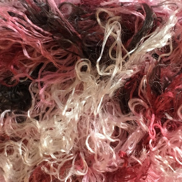 Raspberry Rose Black White Wavy Eyelash Yarn - Dark Horse Hairy #32 - 100 Gram 82 Yards