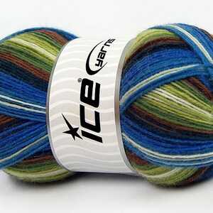 Włóczka Smart Sock Yarn Ice #67406, zielona, niebieska, brązowa, biała, w paski, superwash, wełna i nylon – 100 gramów, 437 jardów