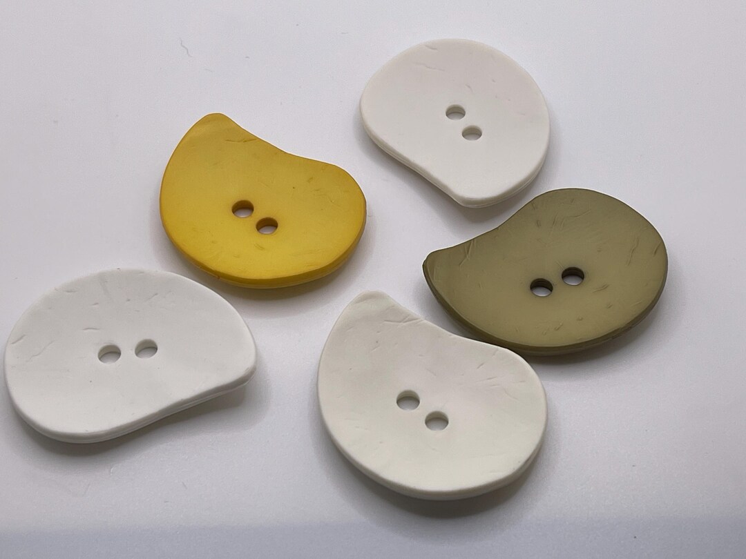 LOT of 5 Large 50mm Tear Drop Raindrop Polyamide Buttons Dill Buttons ...