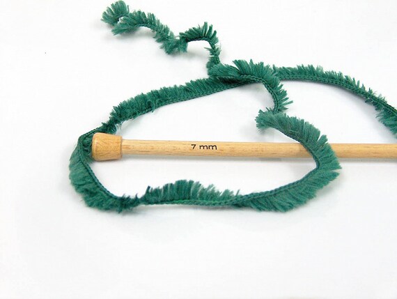 Green Panda Fuzzy Plush Yarn 100 Gram, 87 Yards Ice 58818 Short