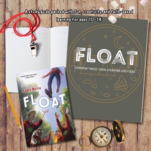 Op de afbeelding: Een studiegids voor het boek "Float" van Laura Martin. De gids is voor leerlingen van de basisschool en middelbare school en bevat een kampvuur, sterren en een halve maan op een donkergrijze achtergrond. De tekst "FLOAT" staat in een groot, gestileerd lettertype.