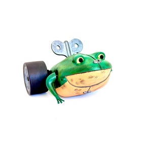 Wind-Up Frog Toy Story Figure - Frog Mutante Toy Story - Pixar Mutant Toy Sid Room - Movie Accurate Resin Replica Hand Painted