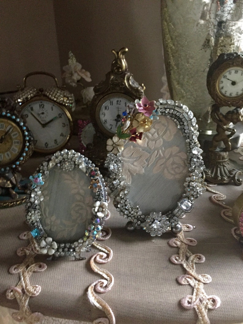 RESERVED for Nell........Vintage Jewelry Picture Frame image 4