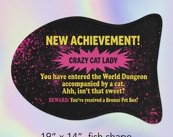Tappetino per l'alimentazione degli animali domestici Dungeon Crawler Carl Crazy Cat Lady Achievement / Tappetino in memory foam per ciotola per cani e gatti da gamer / Accessorio per animali domestici LitRPG Geeky