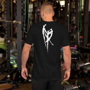 Final Fantasy VII Inspired Shirt – Sephiroth Clone Symbol Tee – FF7 Remake Graphic T-Shirt – Gamer Gift – Black Hooded Robe Design