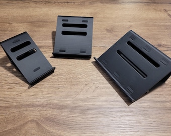 Supporto per pedale chitarra stampato in 3D - Inclinazione di 30 gradi, antiscivolo, rialzo per home studio