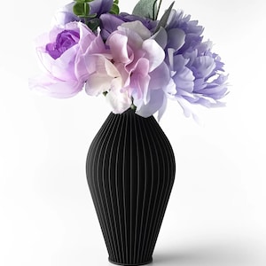 The Romere Vase, Modern and Unique Home Decor for Dried and Flower Arrangements
