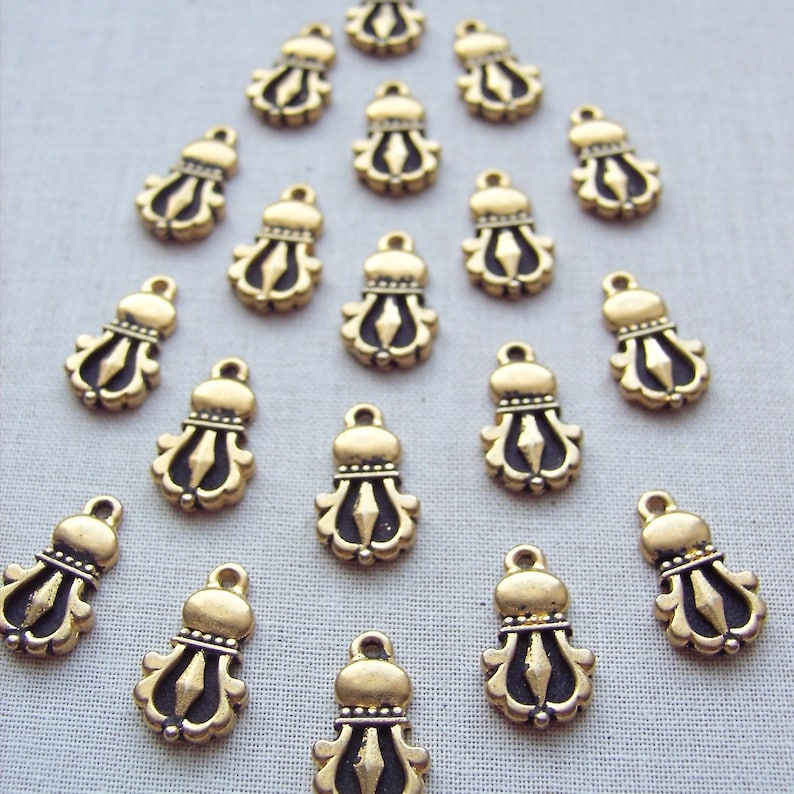 Tibetan Dorje 20 pcs TierraCast Buddhist Charm Antique Gold Finish Ethnic Charm 94-2044