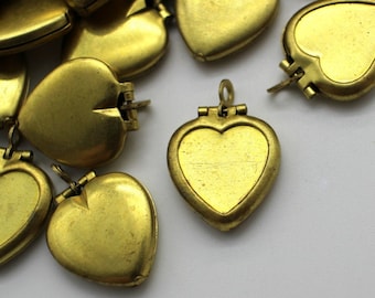 4 relicarios de latón vintage con forma de corazón de 15 x 14 mm
