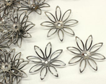 10 Vintage Rustic Steel Flower Findings 29mm