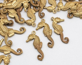Oxidized Brass Seahorse Charms Pendants Double Sided (4)
