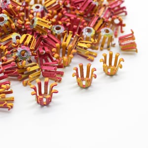 8 Hand Painted Pink And Yellow Tiny Flower Centers Stamens Bead Caps 13mm
