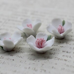 4 Vintage Porcelain Flowers Handmade Japanese Bisque White Flower Dogwood Cabochons 15mm image 4