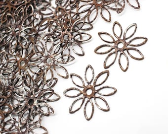8 adornos florales de acero oxidado vintage de 24 mm