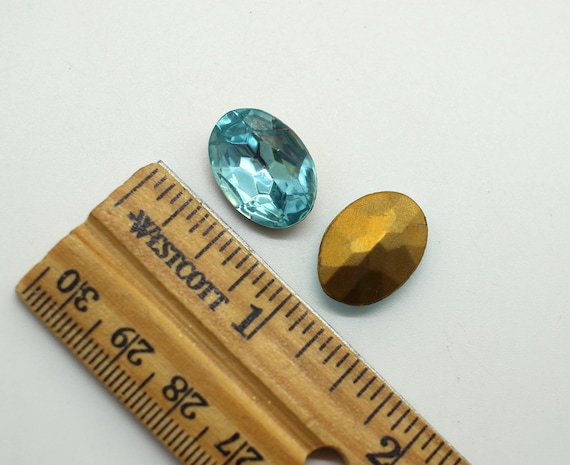 4 Vintage Aquamarine Czech Glass Ovals ~ Loose Stones ~ 18x13mm ~ Antique Jewelry