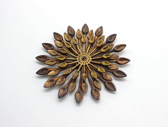 Brass Ox Spiked Stacking Flowers
