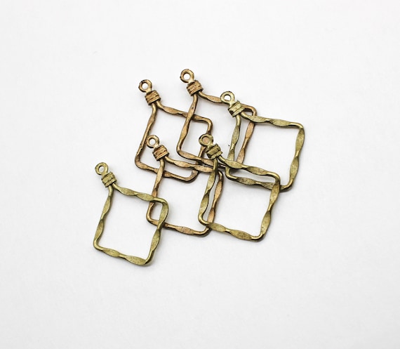 6 Vintage Oxidized Brass Plated Metal Hammered Texture Rhombus Findings