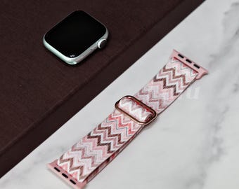 Correa de nailon estilo bohemio para Apple Watch • Series 12-1, SE, Ultra • Correa ajustable de 38 mm a 41 mm y de 42 mm a 49 mm • Diseño geométrico • Duradera e impermeable
