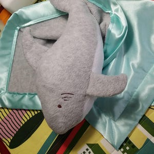 Great White Shark Security Blanket, baby blanket Lovey Blanket, Satin, Baby Blanket, Stuffed Animal, Baby Toy Customize add Monogramming 画像 10