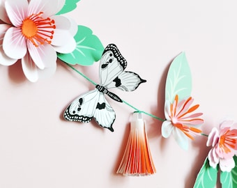 Kit artisanal de guirlande de fleurs et de papillons en papier