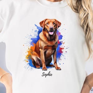 Chesapeake Bay Retriever Shirt, Custom Dog Sweatshirt, Personalized Retriever Gift, Chesapeake Bay Dog Art, Chessie Owner, Dog Mom Dad Gift