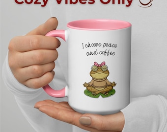 Taza con diseño de rana adorable / Elijo la paz y el café / Regalo para ella / Taza de café divertida / Taza con estilo
