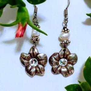 Pearl Earrings, Flower Earrings, Silver & Pearl Earrings