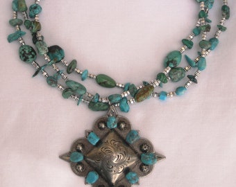 Chunky Turquoise Nugget Necklace with detachable Pendant.