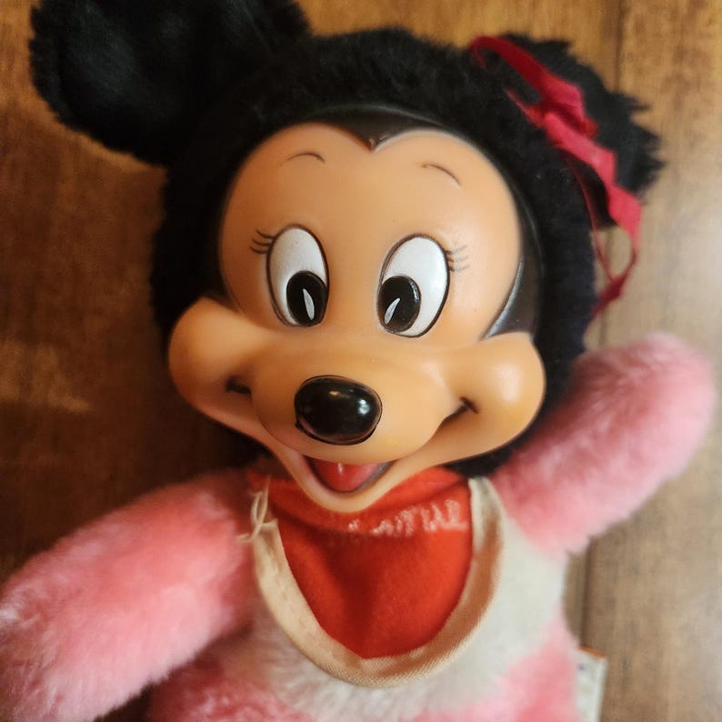 Vintage Disney Minnie Maus Plüschtier Rosa Pyjamas Baby Puppe Bild 3