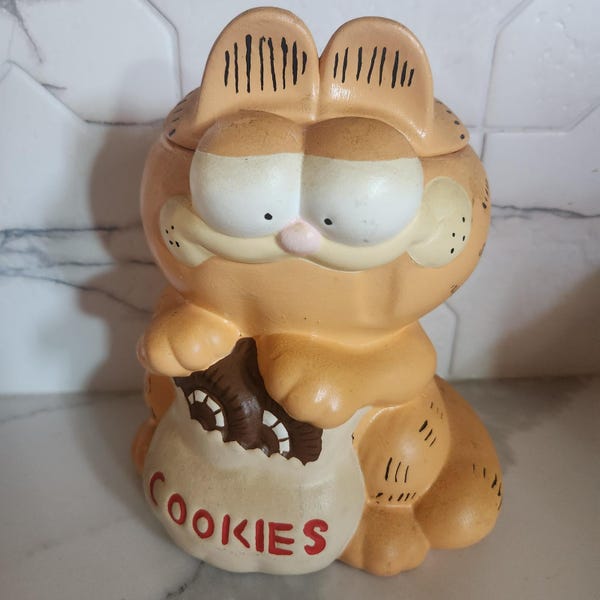 Vintage Garfield Ceramic Cookie Jar Orange Tabby Cat with Cookie Bag Jim Davis
