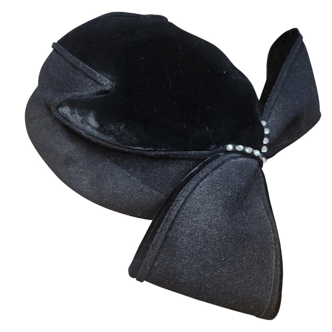 Anita Porritt Black Velvet Bow Hat Stunning Rhinestone 