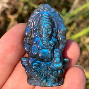 1.9''+ Natural Labradorite quartz,quartz crystal,Crystal Ganesha,Ganesha Skull,Hand Carved Crystal Gifts 1pc