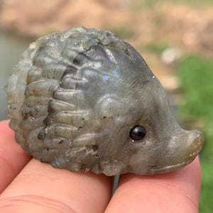1.6''+ Natural Labradorite quartz,quartz crystal,hand carved,Crystal Hedgehog,Hedgehog skull,Crystal Gifts 1pc