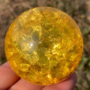 1.9&#39;&#39;+ Magical Yellow Aura Crackle Sphere,Crystal Glass Ball,Crystal Ball,Sphere,Crystal Gifts 1pc