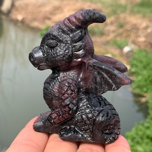 3.1''+ Natural Garnet quartz,quartz crystal,hand carved,crystal Fly Dragon,Fly Dragon skull,Crystal Gifts 1pc
