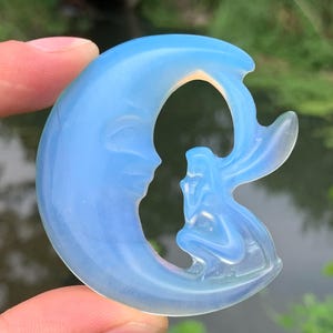 1.7&#39;&#39;+ Opalite quartz,quartz crystal,hand carved,Crystal Moon Angel,Angel skull,Crystal Gifts 1pc